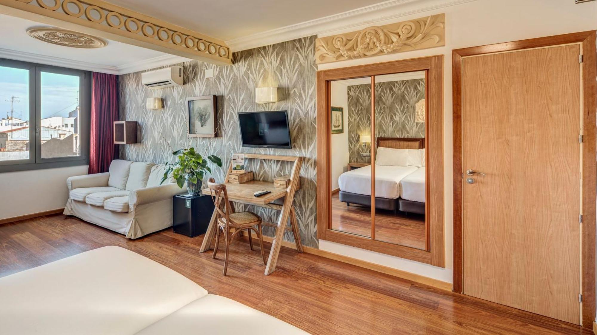 Sercotel Hotel President فيغيريس المظهر الخارجي الصورة