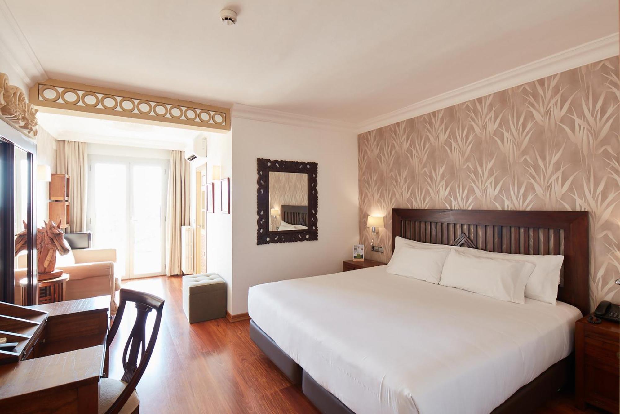 Sercotel Hotel President فيغيريس المظهر الخارجي الصورة