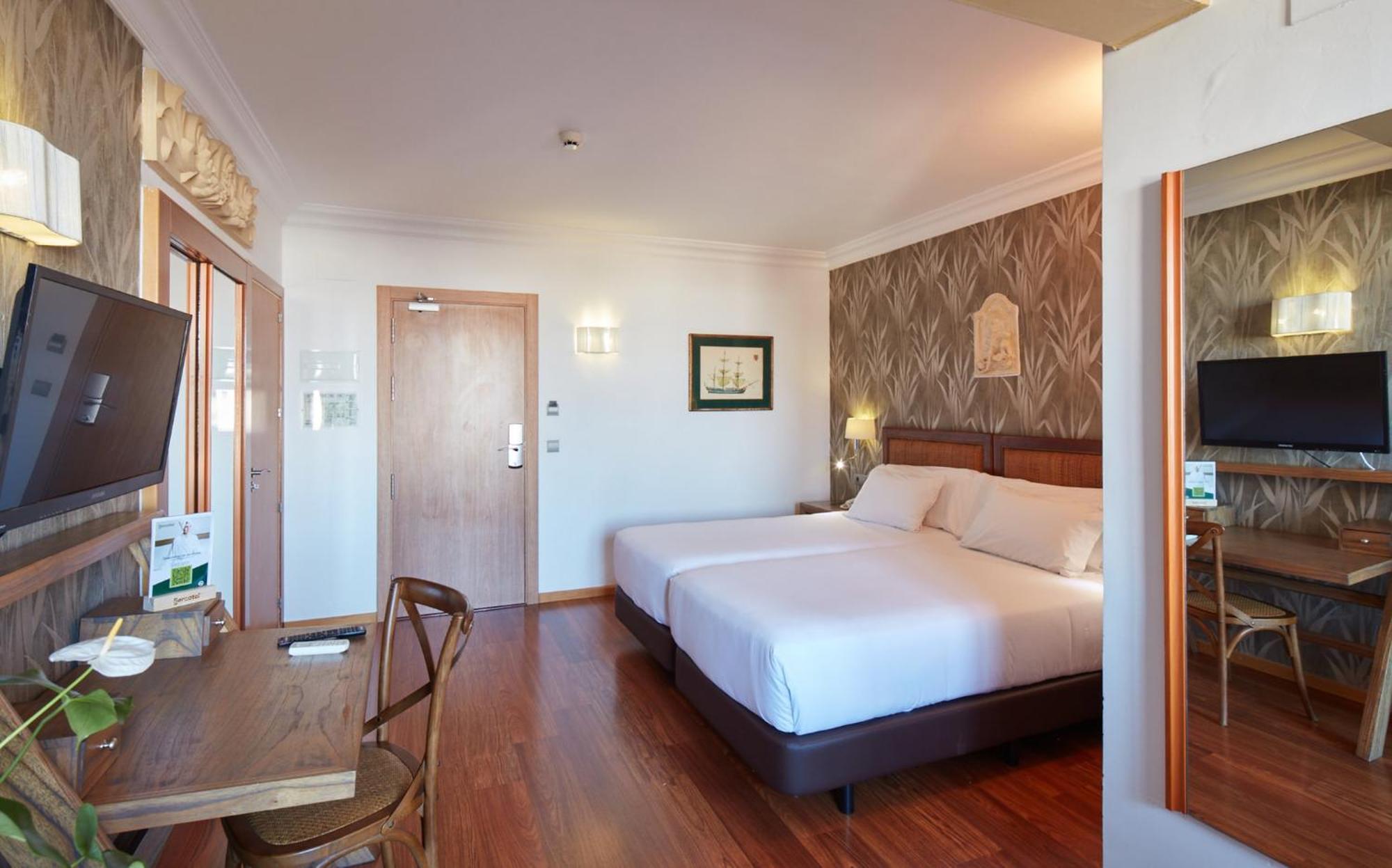 Sercotel Hotel President فيغيريس المظهر الخارجي الصورة