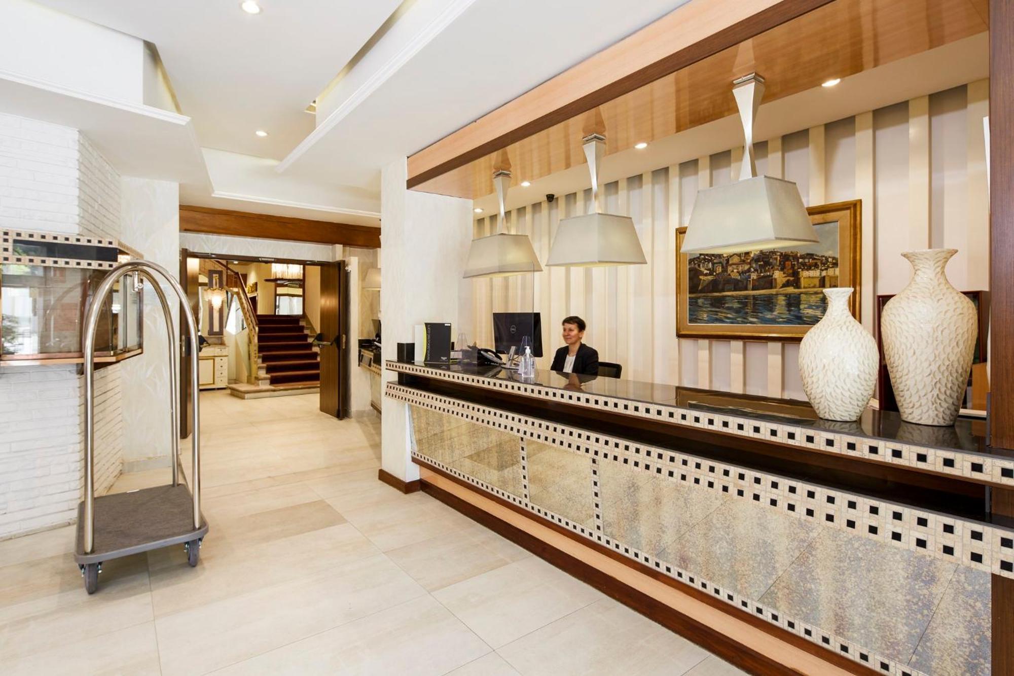 Sercotel Hotel President فيغيريس المظهر الخارجي الصورة